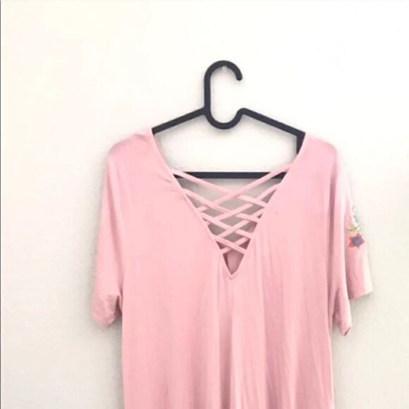 Very J Pink Embroidered Shift Dress NWT - Picture 3 of 7